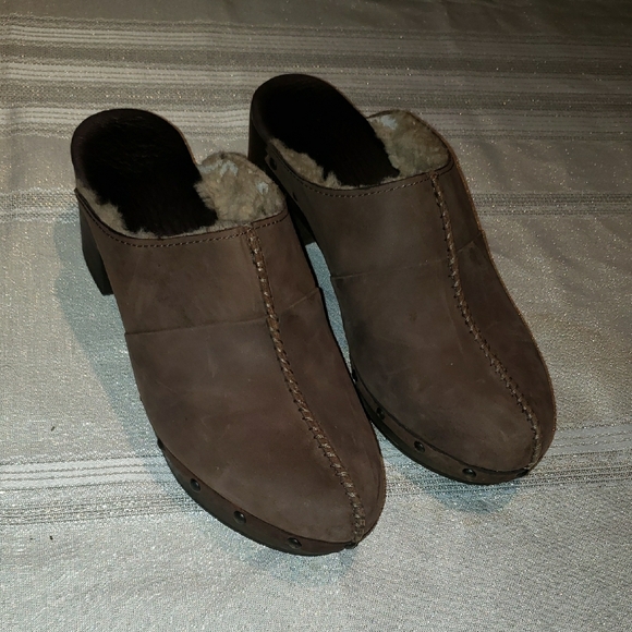 UGG Genuine Shearling Platform Clogs KASSI Women's 10 - Picture 3 of 17